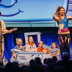 "Rodscha aus Kambodscha und Tom Palme: Happy Jungle Show"