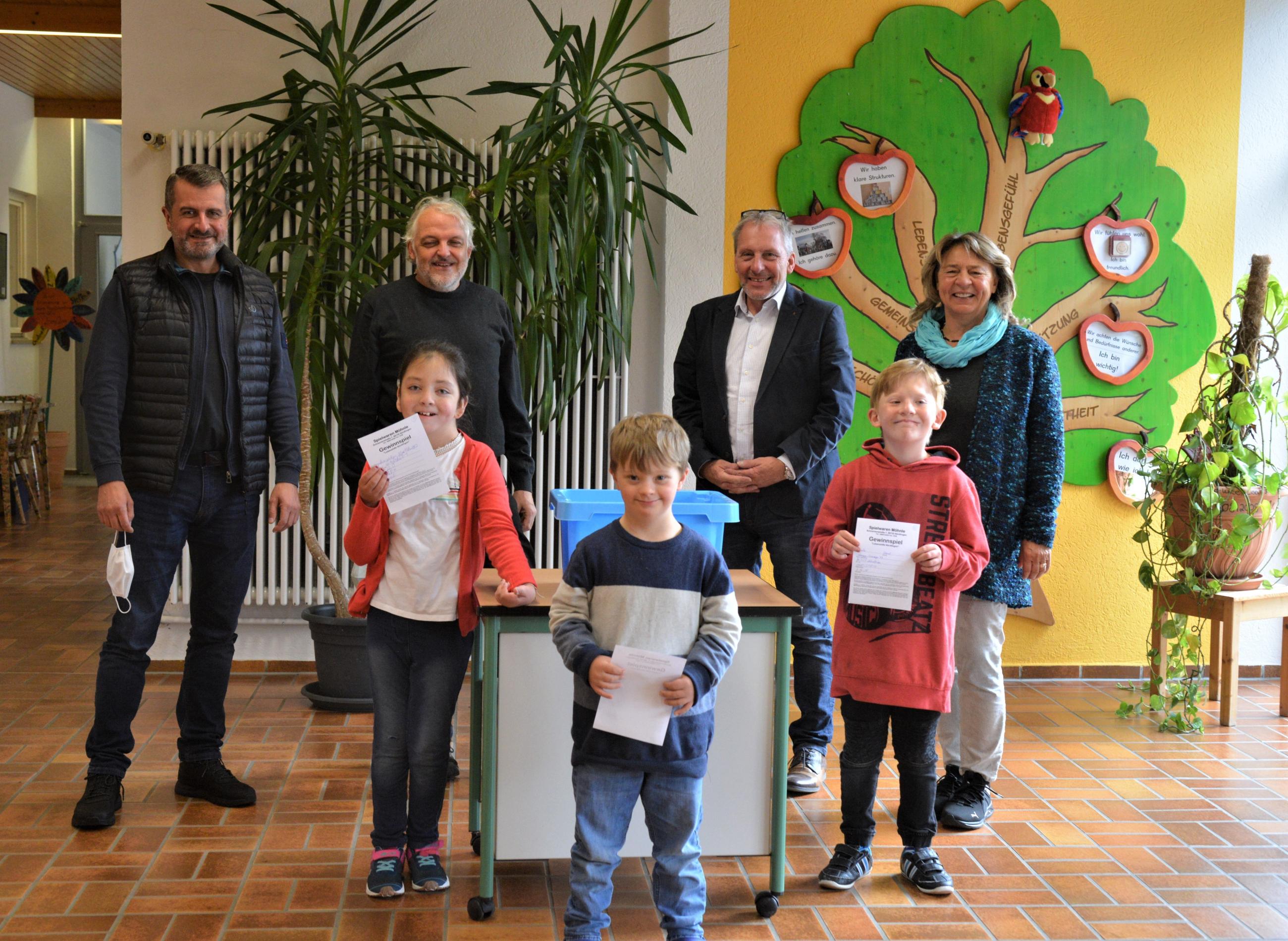 Spielwaren M hnle Spendet Tombola Erl se An Lebenshilfe Donau Ries E V 