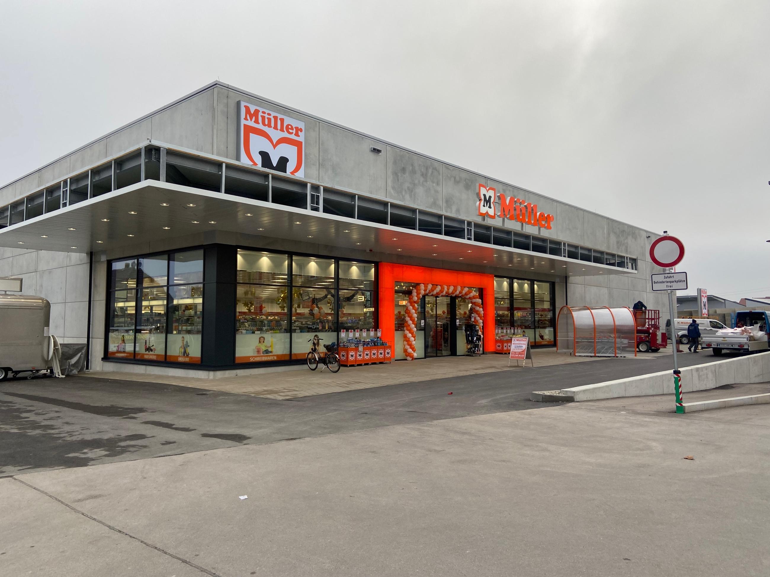 Neue Müller-Filiale in Monheim eröffnet |Monheim|Donau-Ries-Aktuell
