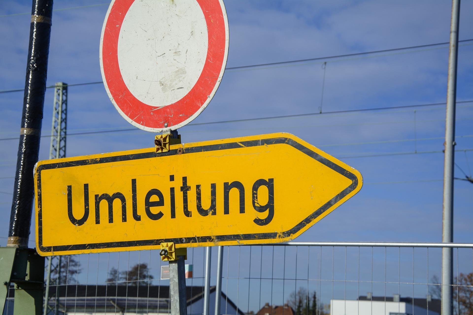 Stra-e-zwischen-Ehingen-und-Oettingen-gesperrt