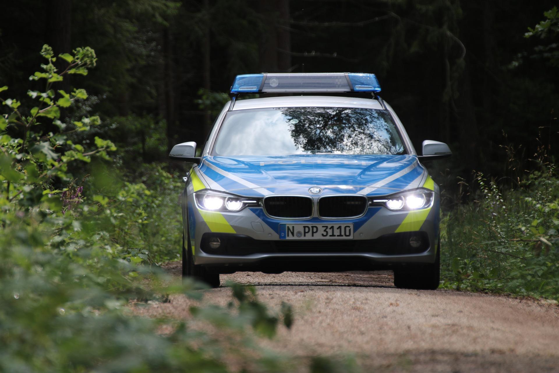 Alt-l-und-Kfz-Teile-illegal-entsorgt