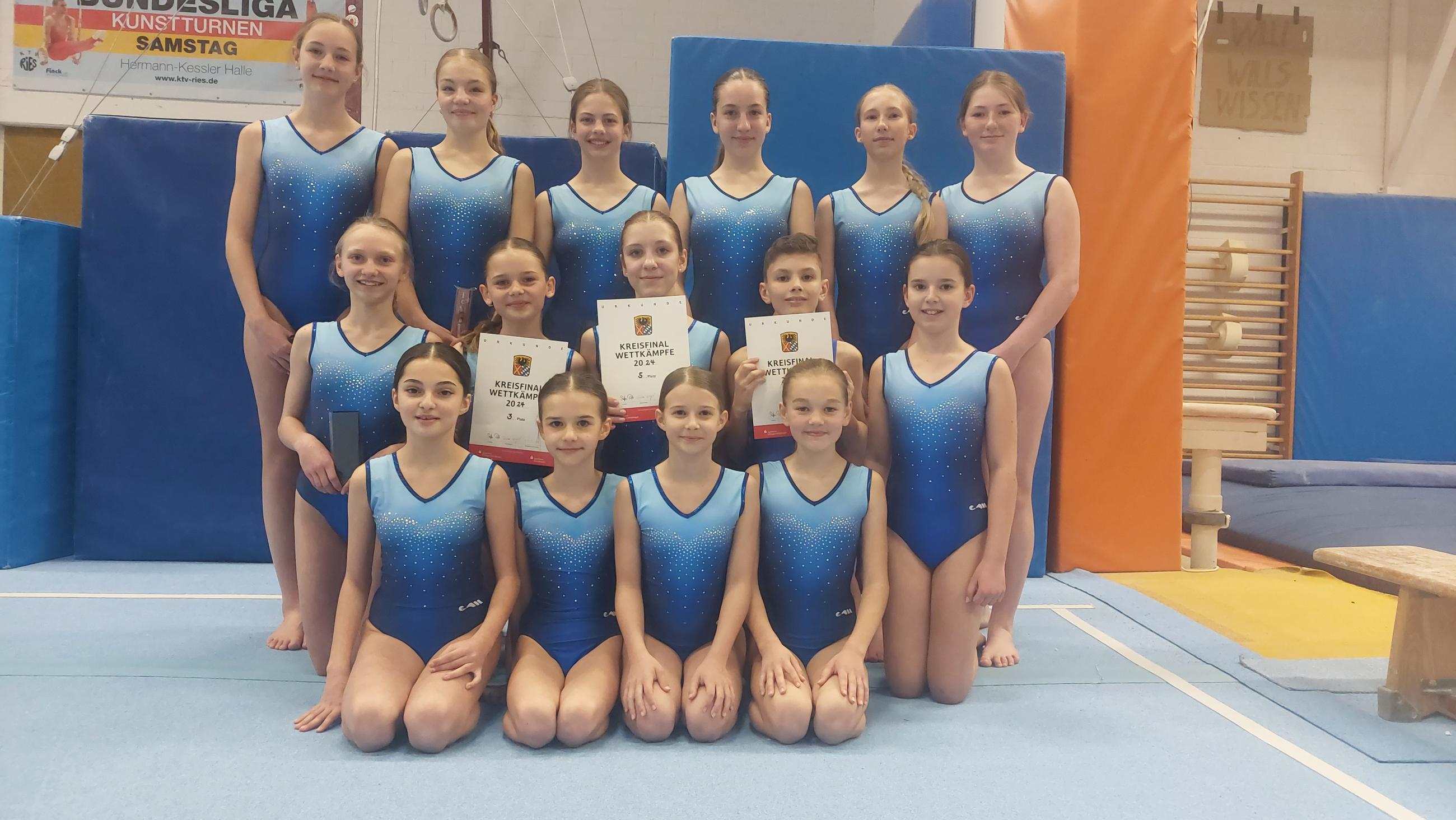 THG-Schülerinnen und Schüler turnen beim Kreissportfest Gerätturnen in ...