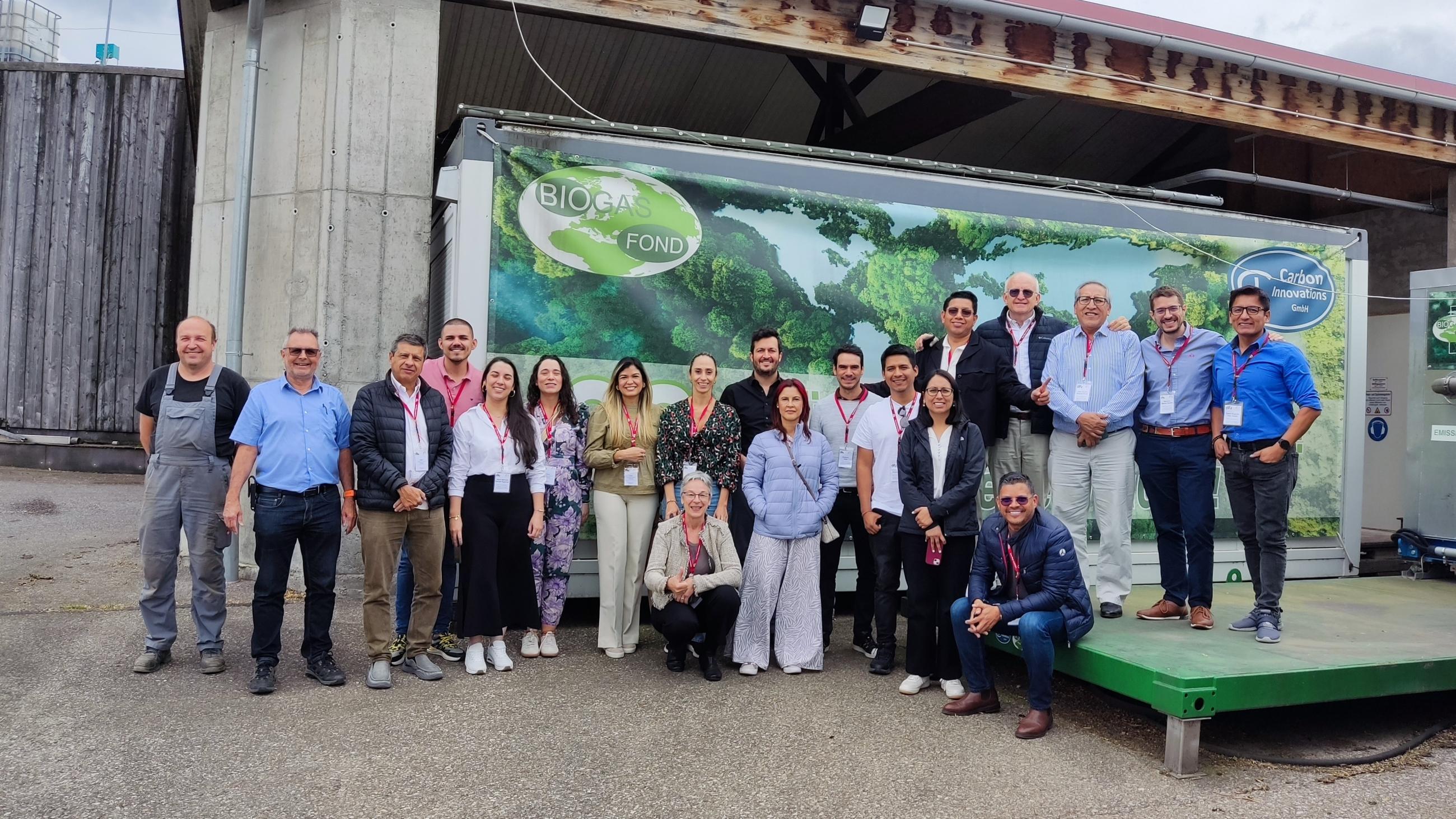 A group of visitors from South America visits Nördlingen|Nördlingen|Donau-Ries-Aktuell