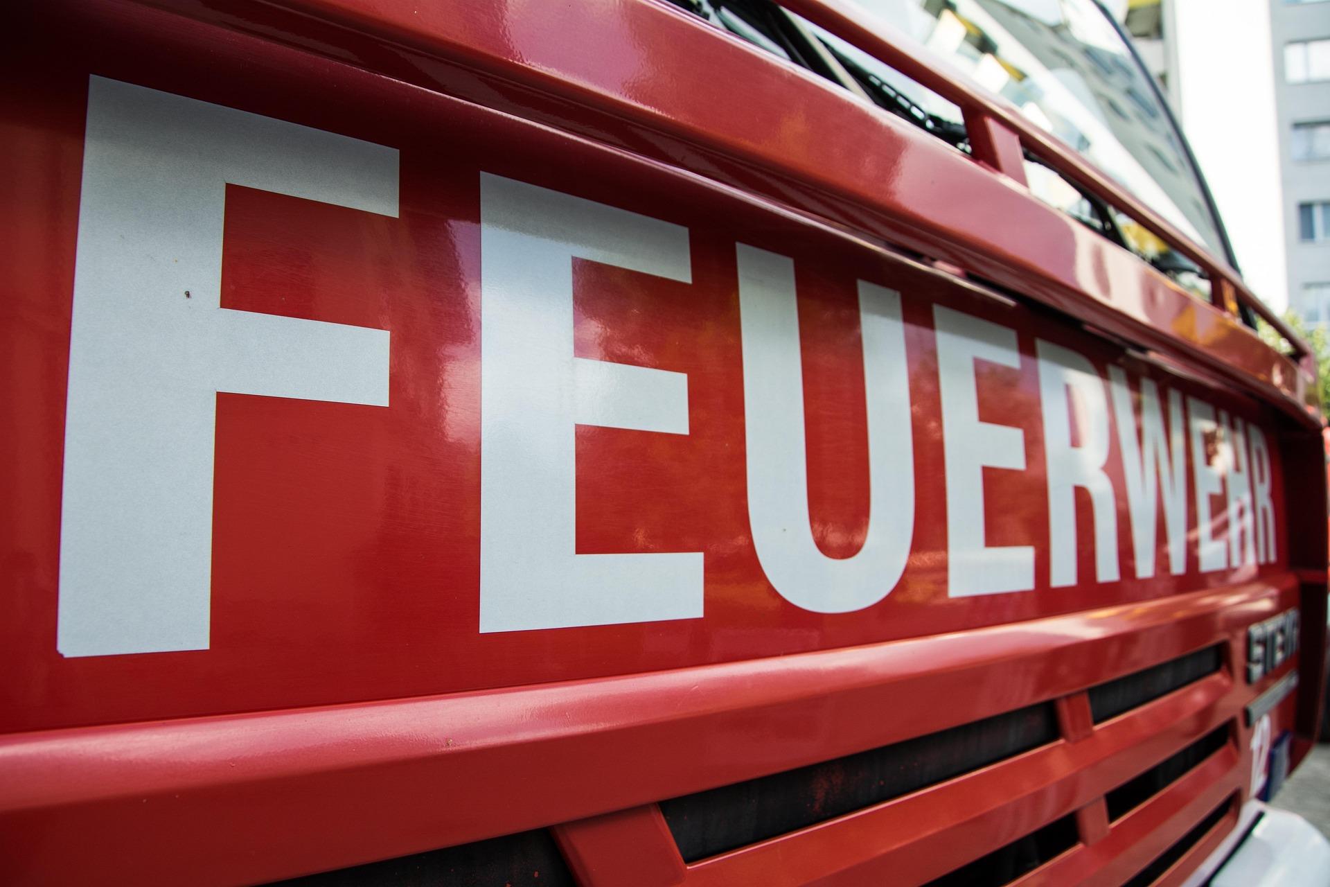 Notfall-zeigt-Feuerwehr-f-r-Stromausfall-ger-stet