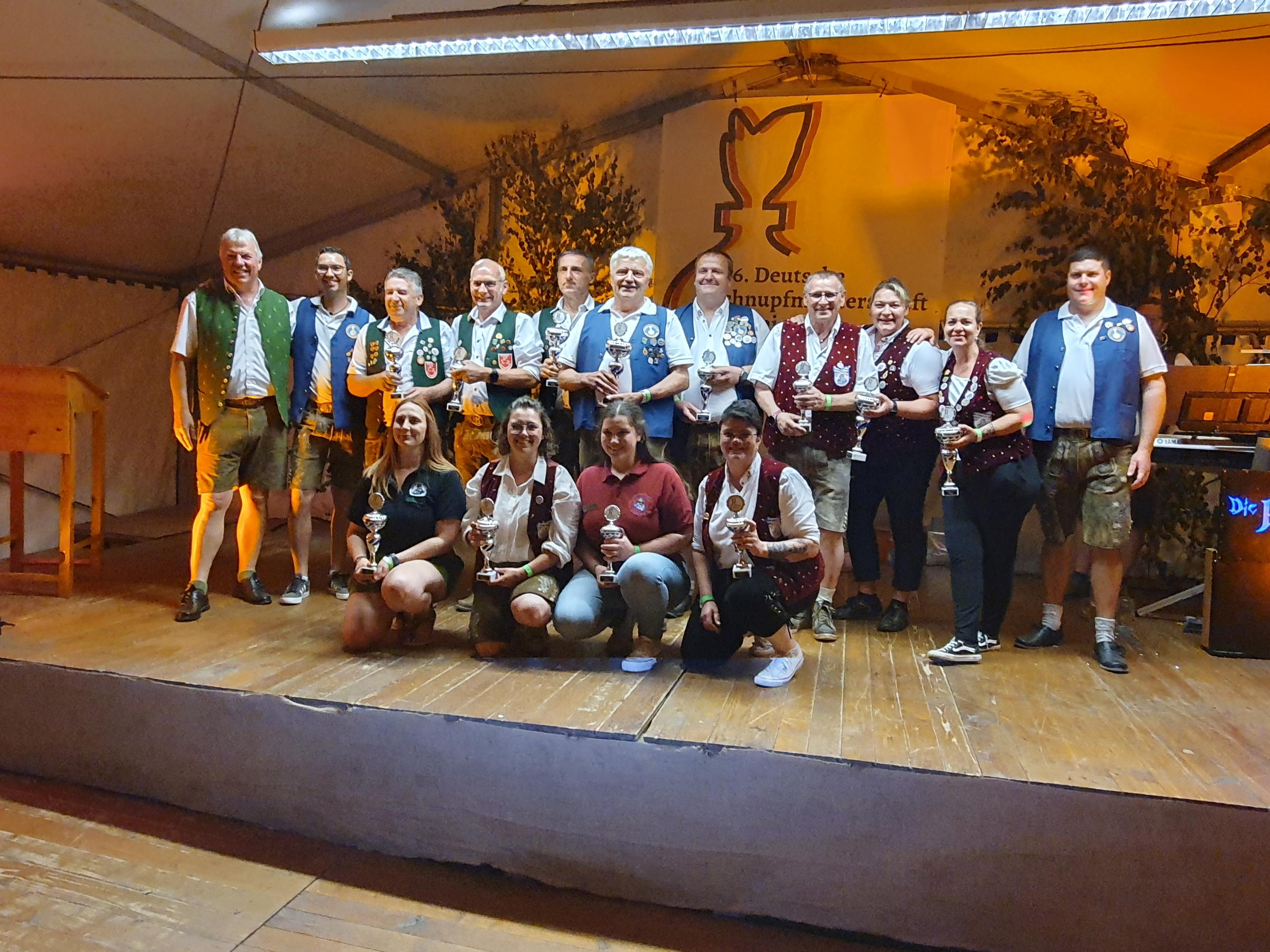 Unterbuchs-Damen-berragen-bei-Deutscher-Meisterschaft