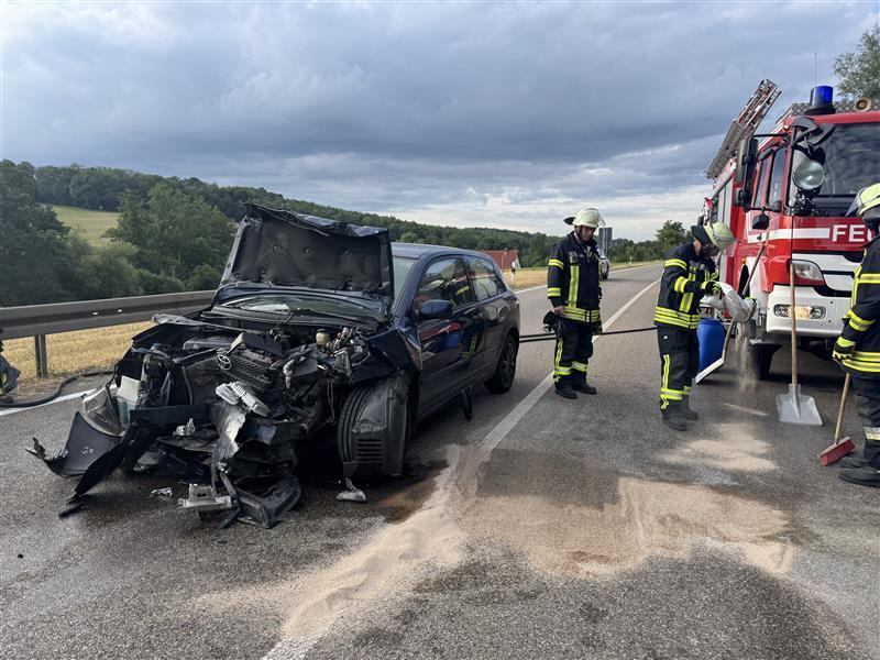Update-Schwerer-Unfall-auf-der-B2-Fahrbahn-wieder-freigegeben
