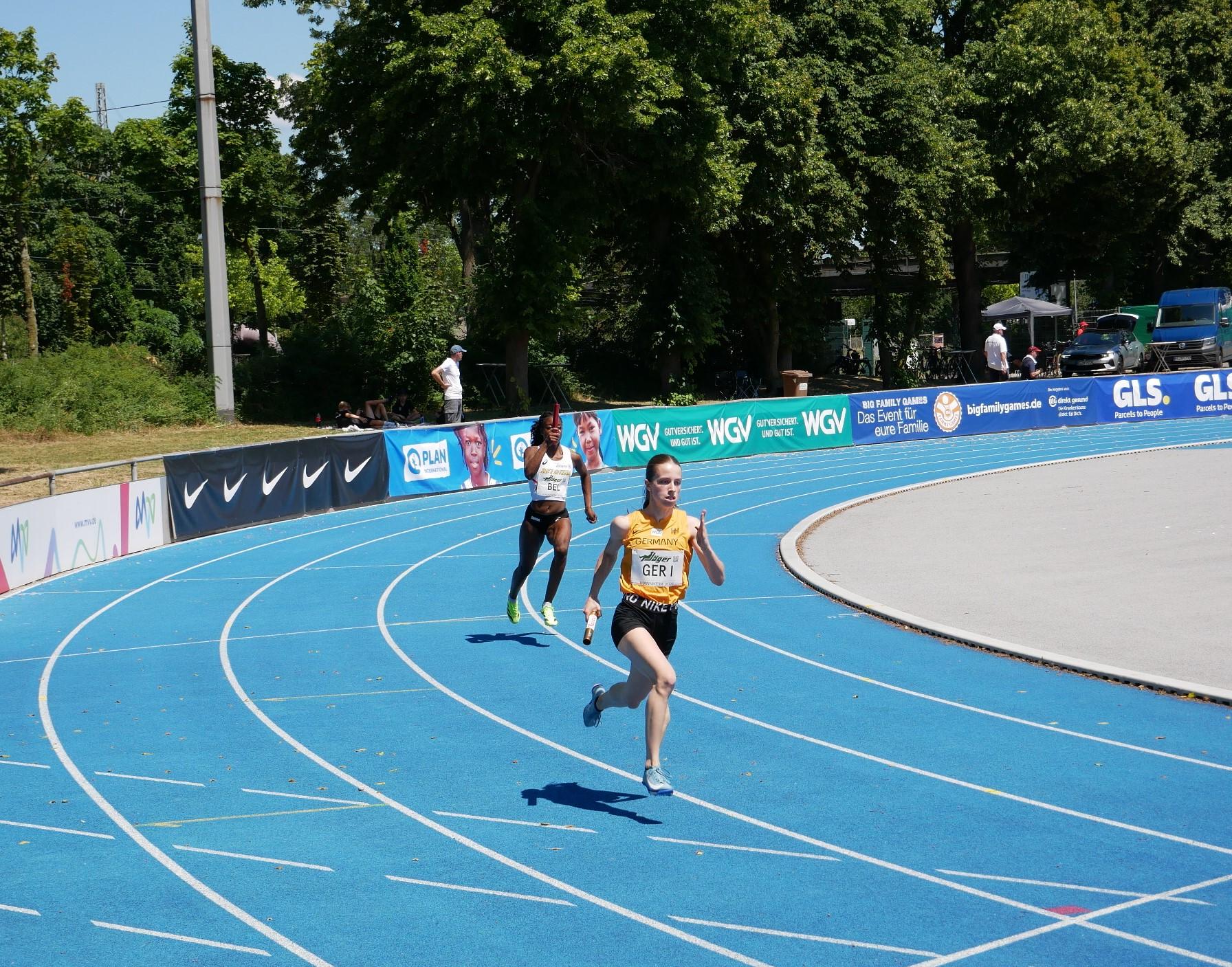 N-rdlingerin-feiert-Premiere-im-Nationaltrikot