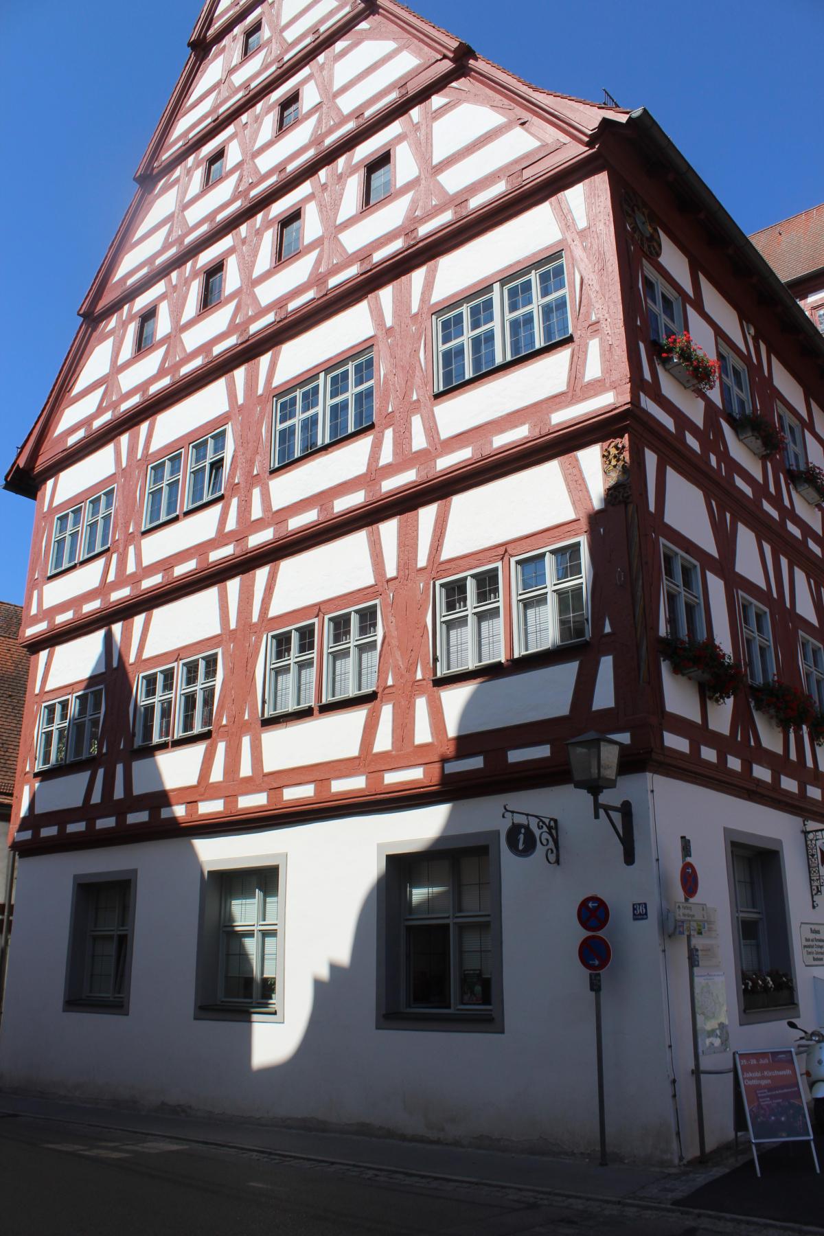 Oettinger-Ehrenamtspreis-geht-an-die-Oettinger-Feuerwehren