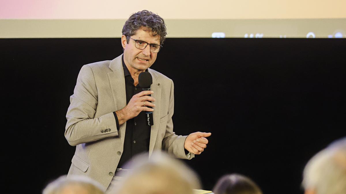 -Bew-hrtes-fortf-hren-und-Zukunft-gestalten-so-will-Udo-Dreher-N-rdlingens-OB-werden