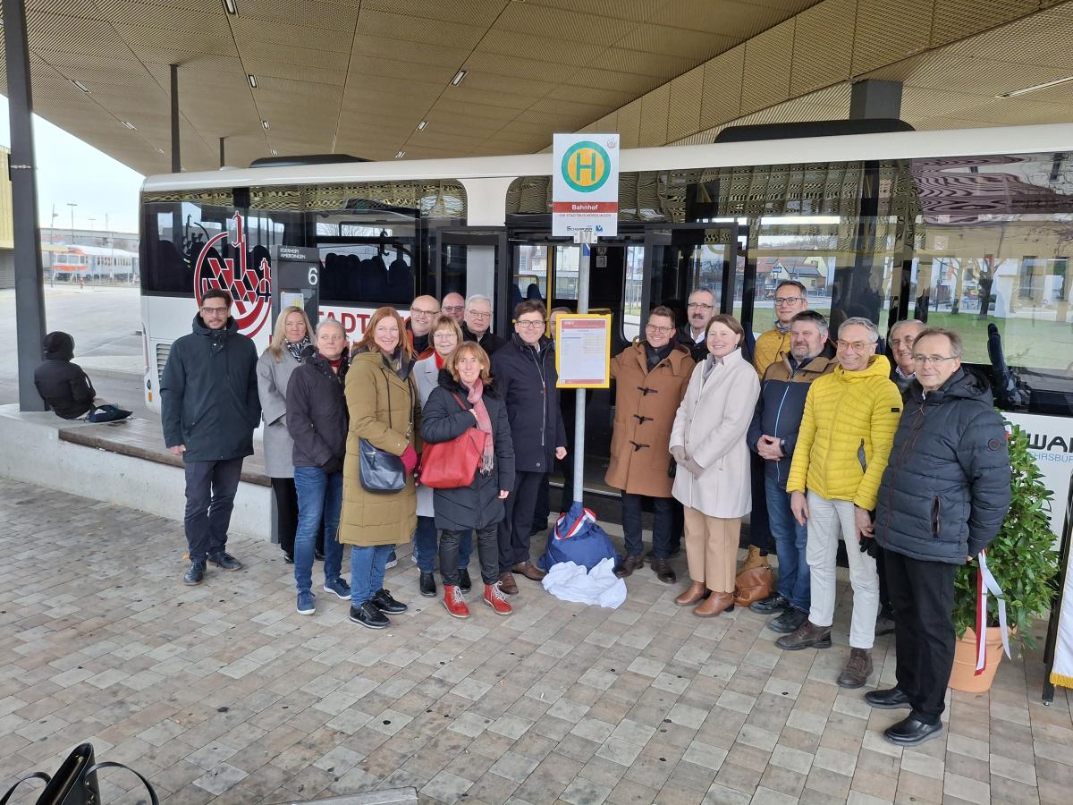 Neues-Stadtbussystem-vorgestellt-Start-des-Halbstundentakts