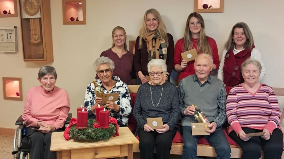 500-handgeschriebene-Weihnachtskarten-Destilla-engagiert-sich-f-r-soziale-Einrichtungen-im-Ries