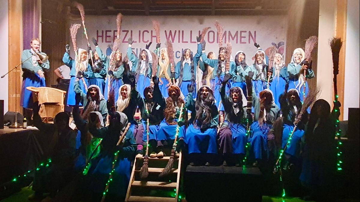 Buntes-Treiben-zum-n-rrischen-Jubil-um-in-Amerdingen