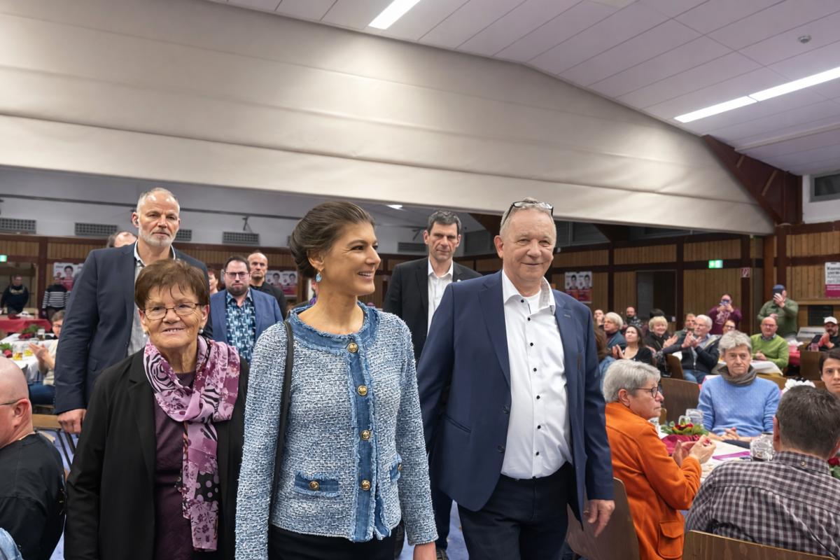 Sahra Wagenknecht in Bäumenheim: "Wir brauchen endlich mehr Leistung in der Bundesregierung!"