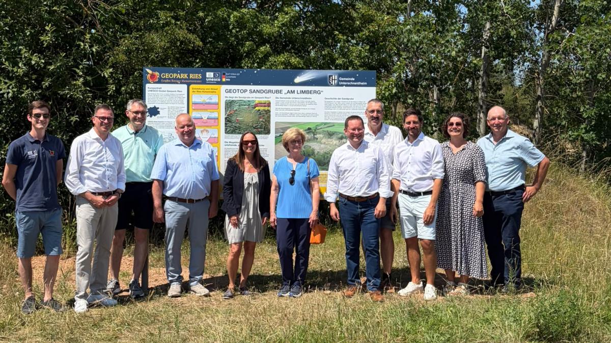 Geopark-Ries-erweitert-Netzwerk-Neues-Geotop-am-Limberg-offiziell-er-ffnet